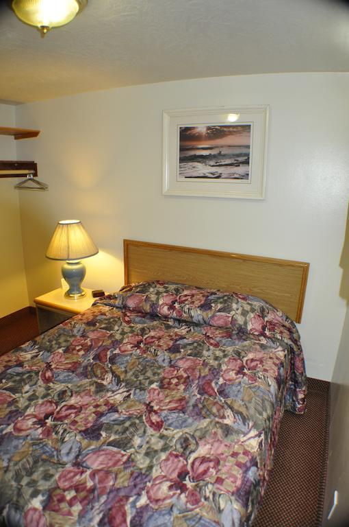 Motel Uptown 2*
